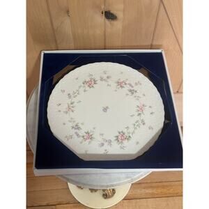 Mikasa Endearment Pattern Bone China Cake Plate 11 1/2" with Box